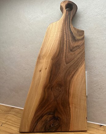 Drewniana deska z orzecha włoskiego, Drewnomaniak Oskar Piotrowski