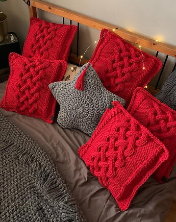 Poduszka dekoracyjna - plecionka warkoczowa, Knitting Factory