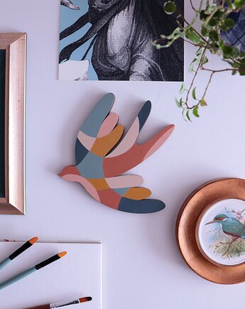 Jaskółki drewniany dekor, na_ha_ku