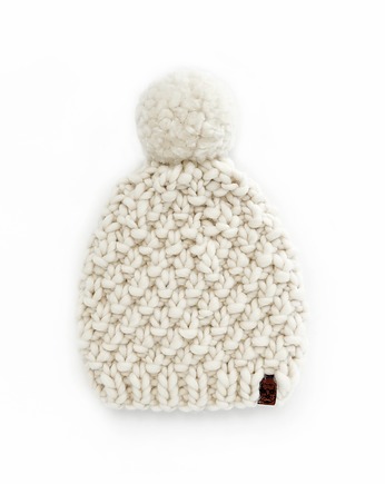 Biała czapka z grubej wełny z pomponem, Holy Alpaca Knit