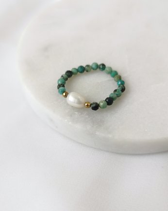ZORA PEARL - pierścionek elastyczny z turkusem afrykańskim i perłą, Naika Biżuteria