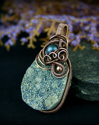 Wisiorek z kwarcem tytanowym, Blue Pearl Art