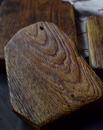 Rustykalna deseczka do krojenia, drewniana, deska do serwowania dębowa Woodwasp, WoodWasp