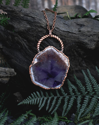 Miedziany wisiorek z plastrem ametystu, Spirit Of Copper