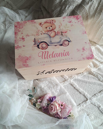MIŚ W AUCIE PUDEŁKO  metryczka urodzenia kuferek wspomnień drewniane pudełko, LOO LOO DREAM