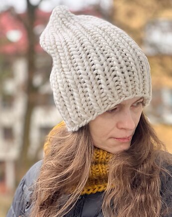 Zimowa czapka z wełny peruwiańskie i alpaki Lumi ecru, Made by Jaga