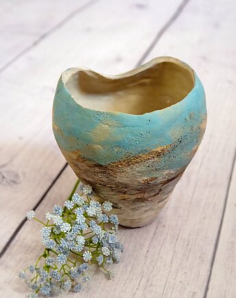 Niebieski wazon na kwiaty, Ewa Duszka