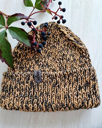 Farbowana naturalnie czapka merino Orzechowy, HERBE DESIGN