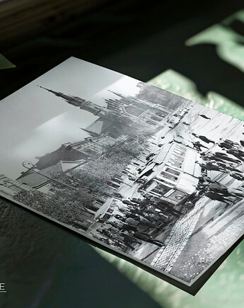Unikatowy wydruk - Rynek Podgórski I Wystawa Kraków Stories 2025 I 40x30 cm, Galeria LueLue
