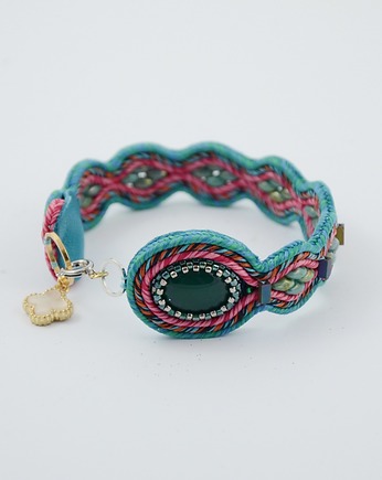 Jade bracelet, Izziland