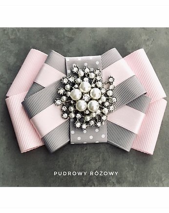 Puder z szarością  Brosza z perełkami i cyrkoniami, Pudrowy Różowy