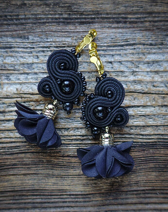 Małe, czarne klipsy sutasz z kwiatami, Mró Soutache