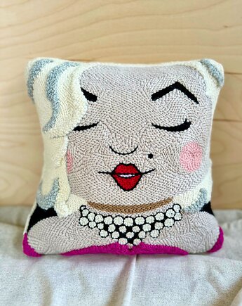 Poduszka Marilyn Monroe, TakieTam dekoracje z wełny