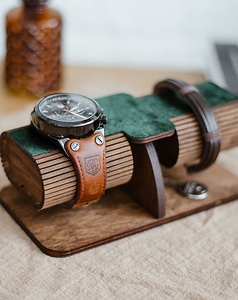 Drewniany stojak na zegarek , stojak na zegarek ,, OSOBY - Prezent dla dziadka