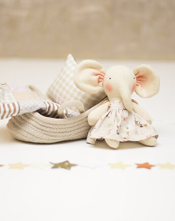 Słonik w łóżeczku koszu, LalaShop