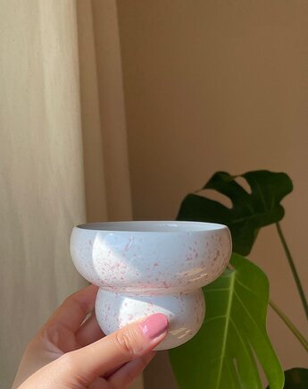 Czarka  [wzór: beżowa  w różowe ciapki]  220 ml, FORMY PROSTE