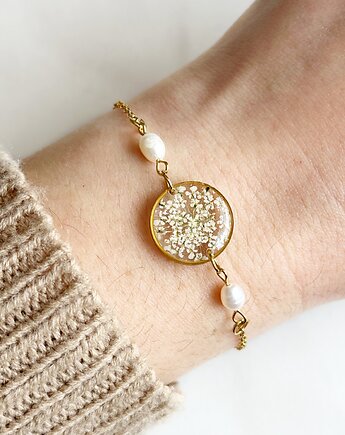 Bransoletka z perłami, Colie