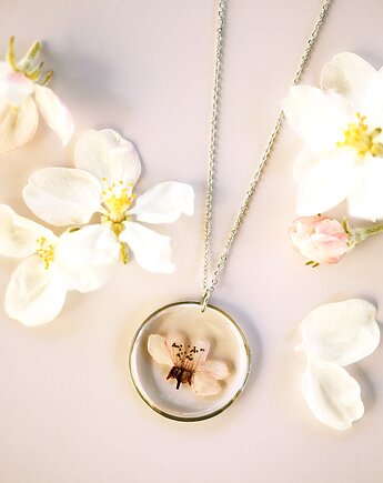 Naszyjnik z kwiatem wiśni, wiosenny naszyjnik, cherry blossom, kwiaty biżuteria