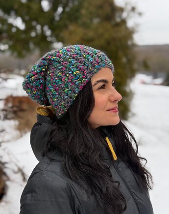 Kolorowa duża czapka beanie z wełną i alpaką, Zasznurowane