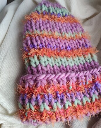 Wełniana kolorowa czapka na drutach WOOLLY mint and pink, Po.dziergane
