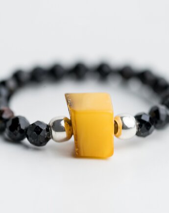 OCHRONA Pierścionek czarny turmalin bursztyn, AmberMal