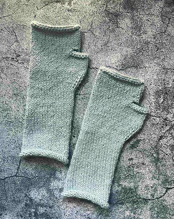 Wiosenne mitenki z baby alpaki błękitne, Made by Jaga