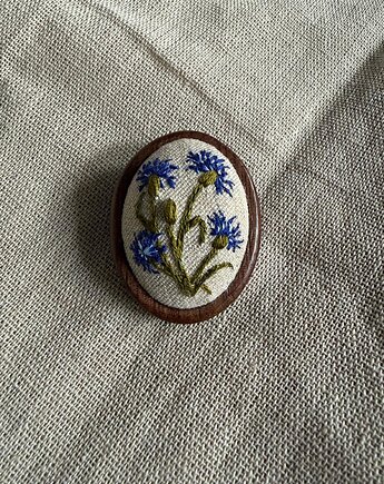 Ręcznie wyszywana broszka "Chabry", ReinerArt