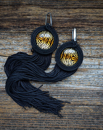 Kolczyki sutasz z motywem tygrysa, Mró Soutache