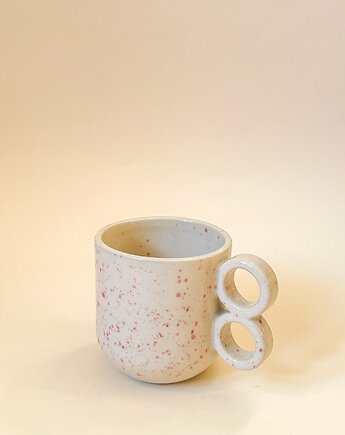 Kubek podwójne ucho  [kolor:  beżowy w różowe ciapki]  330 ml, FORMY PROSTE