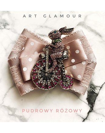 Unikatowa Brosza  Królik na rowerze  ART Glamour, Pudrowy Różowy