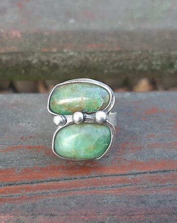 Chryzopraz - pierścionek regulowany, po drugiej stronie lustra