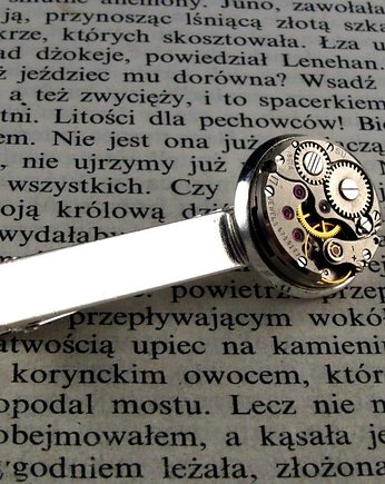 Mechaniczna spinka do krawata 129, Zegarynki