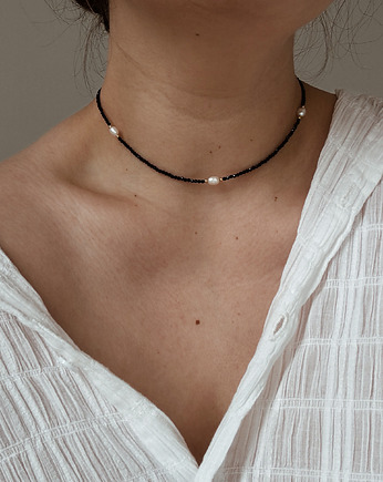 Naszyjnik czarny z perłami, Chmolowska Jewellery