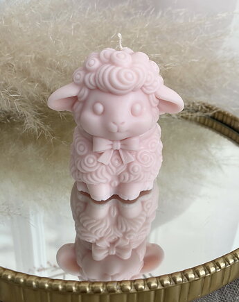 Świeca ekologiczna sojowa dekoracyjna owieczka jasny róż, Coccola JEWELLERY