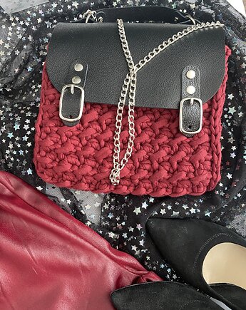 Czarno bordowa, mała torebka  robiona na szydełku, torebka na ramię, Pirch.bags