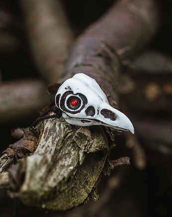 Wisior Czaszka Ptaka - Tyto Alba - Czerwone oczy, Nest of Bones