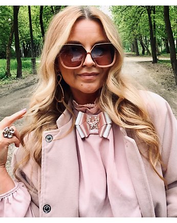 Brosza z Motylem NEW, Pudrowy Różowy