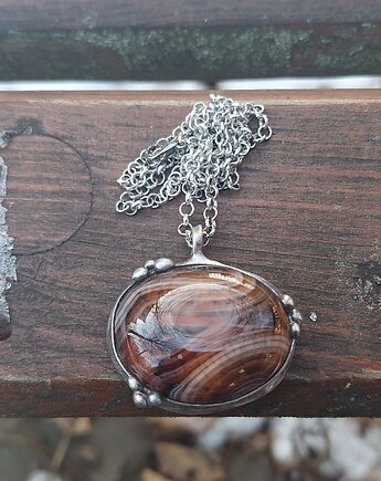 Wzory - wisiorek, po drugiej stronie lustra