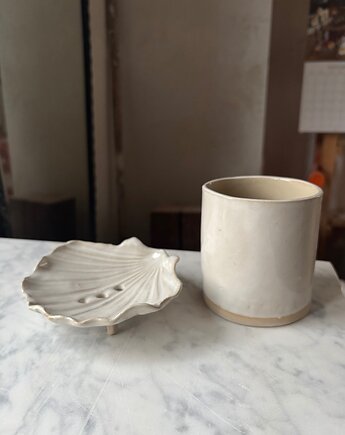 Zestaw Łazienkowy z Mydelniczką Muszlą Perłowy Biały, Maison Fragile