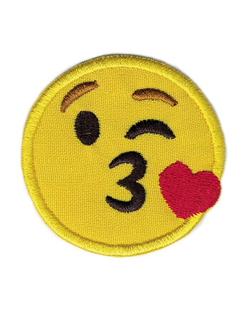 Naszywka naprasowanka EMOJI CAŁUS Z SERCEM termoprzylepna haft 5,5cm, Wyszywane
