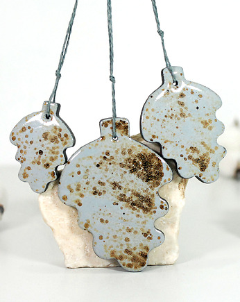 Zestaw ceramicznych ozdób choinkowych zimowe liście, 10FingersArt