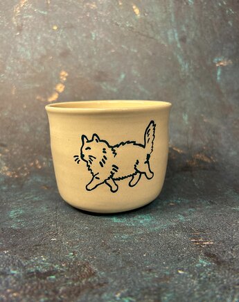 Czarka kotek handmade, purka ceramics