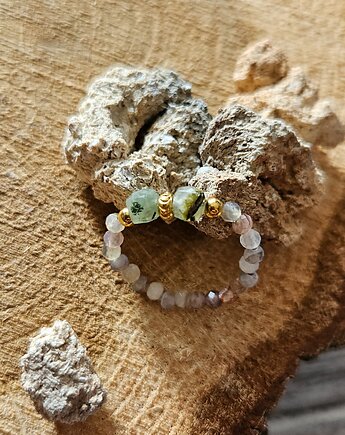 Elastyczny pierścionek z agatem i frenitem, REVEAL