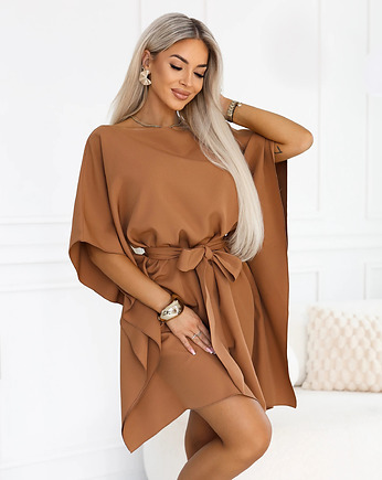 287-49 SOFIA Kobieca sukienka typu motyl z wiązaniem w pasie - toffi, NUMOCO
