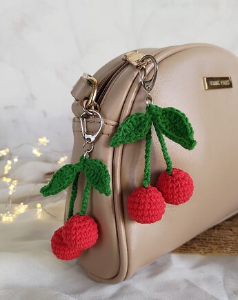 Brelok wiśnia, Brelok do kluczy, Letni brelok na prezent, EcoToysByNastya