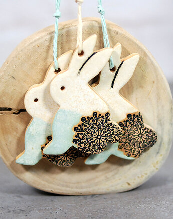 3 Wielkanocne zające - ceramiczne ozdoby wiszące, 10FingersArt