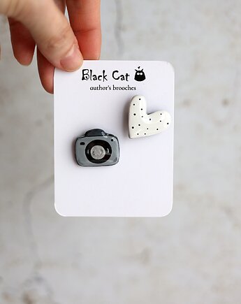 Komplet broszek Aparat + Serduszko. Ręcznie malowane, Black Cat