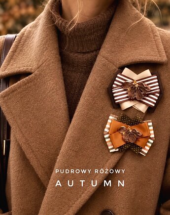 Brosza z brązowym kwiatem z kryształkami New, Pudrowy Różowy