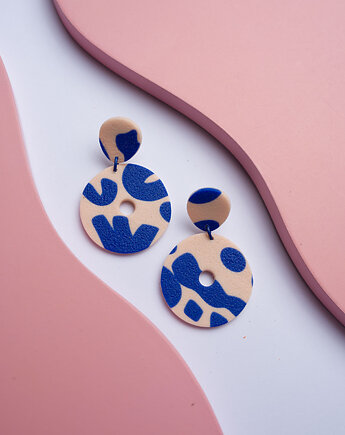 Wiszące sztyfty w abstrakcyjny wzorek, Dwie Gliny