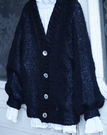 Champagne Button Cardigan Black, Karolina Herra
